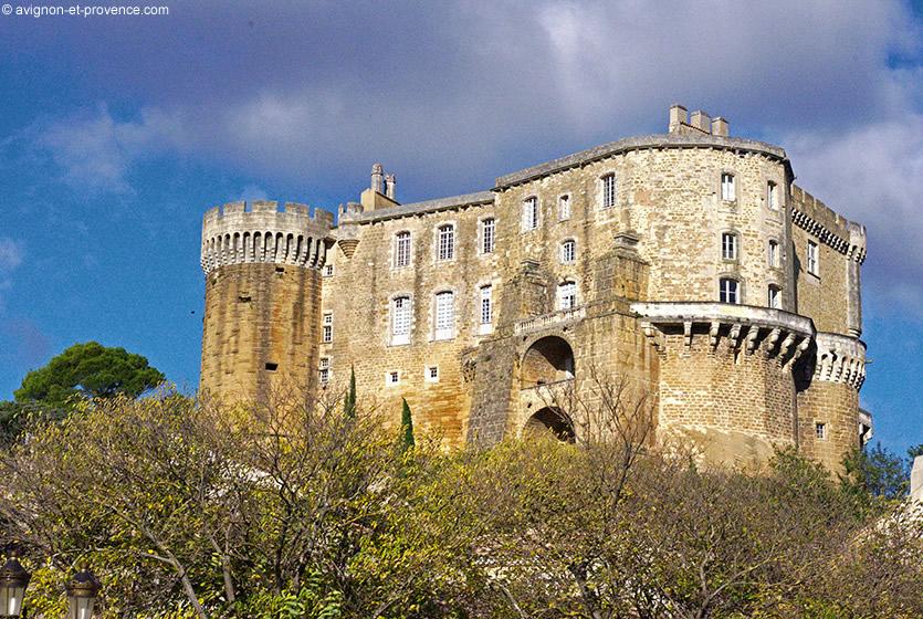 Château De Suze La Rousse | Avignon Et Provence